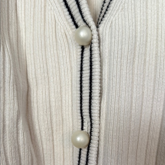 Talbots Elegant Cream Cardigan Sweater - Picture 4 of 4